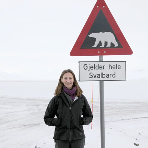 Janet Biggs on Svalbard. Sign translate from Norwegian: "Applies to whole."
